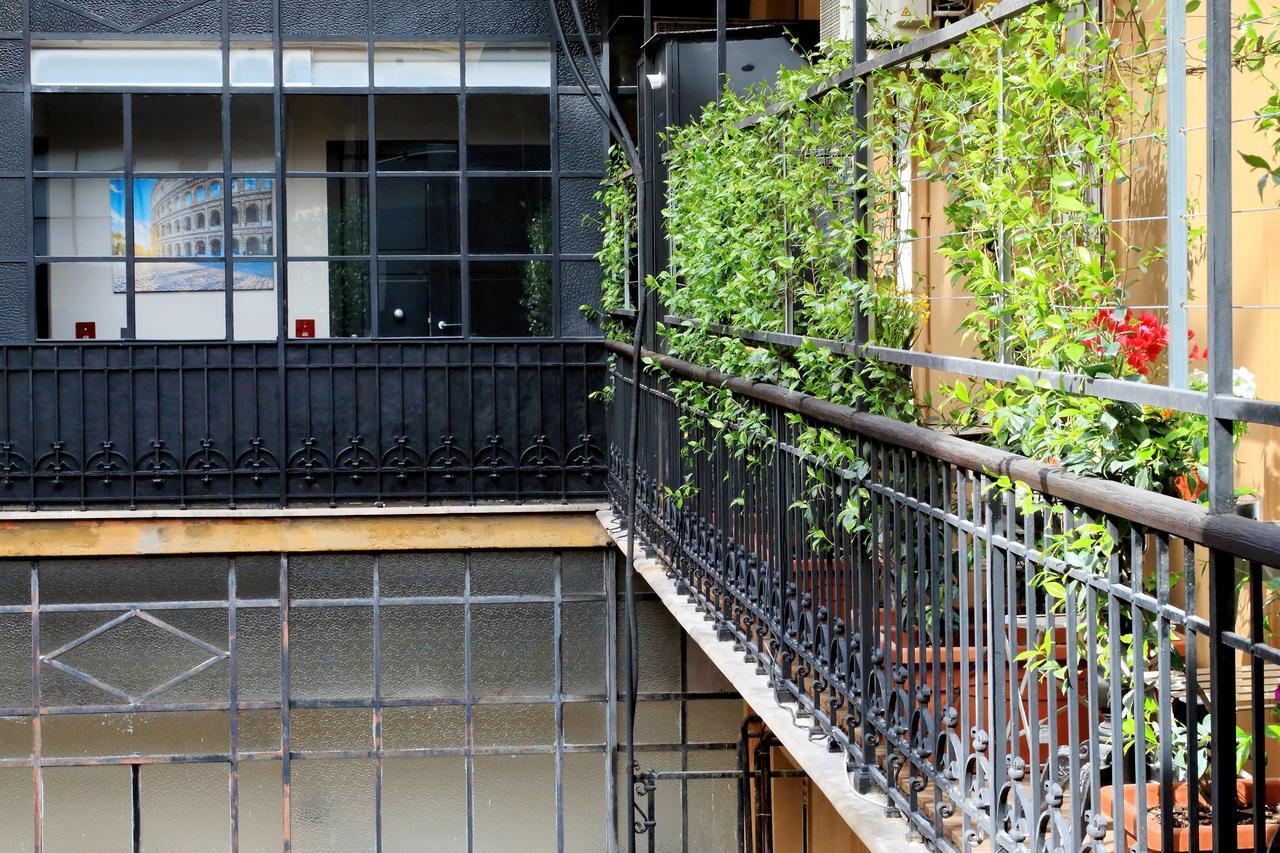 Colonna 32 Hotel Rome Exterior photo
